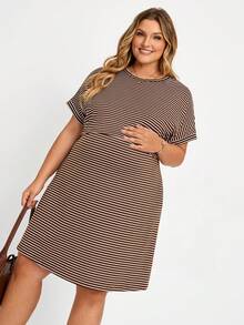 Plussiva Plus Size Striped Round Neck Short Sleeve Pocket Nursing Dress For Pregnant Women - Brown - View 4