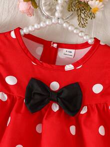 SHEIN Playful Pals 女嬰夏季波點洋裝 黑白波點+胸前蝴蝶結裝飾+喇叭袖 柔軟可愛 - 紅白色 - 查看 5