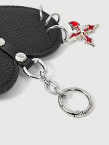 ROMWE Goth Accesorio multifuncional con diseño de anillo de remaches punk gótico, corazón, candado, alas y cruz, hebilla, llavero, colgante para bolso, etc. - Negro puro - Ver 4