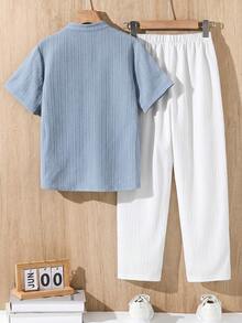 SHEIN 2件組兒童青少年男孩休閒日常舒適立領鈕扣開襟寬鬆短袖襯衫與直筒寬鬆長褲梭織套裝 - 彩色 - 查看 2