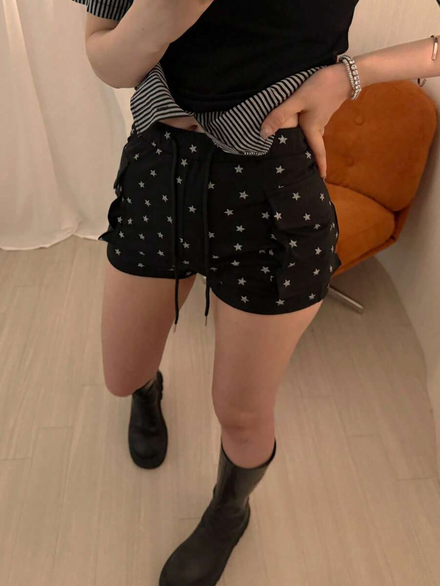 DAZY 女款星星印花休閒韓風春夏短褲 - 黑色 - 查看 1