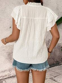 Breezaya Blusa casual holgada con cuello en V, manga de campana y volantes de tela tejida texturizada para mujer de talla grande, versátil para uso diario, fiestas, playa y hogar - Blanco - Ver 2