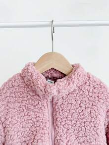 SHEIN LMoss Kids LMoss 女嬰可愛休閒毛絨立領夾克，愛心圖案，適合秋冬穿著 - 淺粉色 - 查看 6