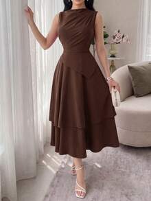Feyla Damen einfarbiges plissiertes Stehkragen elegantes ärmelloses Midi-Kleid - Kaffeebraun - Übersicht 3