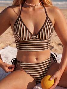 Swim Mod Conjunto de traje de baño talla grande casual de vacaciones con top de tirantes anudados a rayas y bloques de color y Bottom de bikini triangular - Multicolor - Ver 4