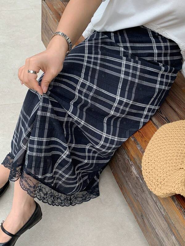 Dazy Plus Plus Size Women's Plaid Contrast Lace Straight Elegant Midi Skirt
