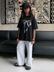 Dazy Kids Tween Girl Bow Pattern Print Lace Patchwork Round Neck T-Shirt - Black - View 3