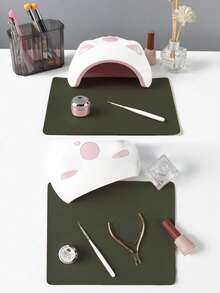 Alas Meja Nail Art Warna Hijau Army, Terbuat dari Kulit PU Tahan Air dan Lembut, Dirancang untuk Meja Studio dan Sandaran Tangan Nail Art yang Dapat Dilipat. Ideal untuk Seniman Kuku di Salon dan untuk Penggunaan di Rumah. - Hijau Tentara - View 6