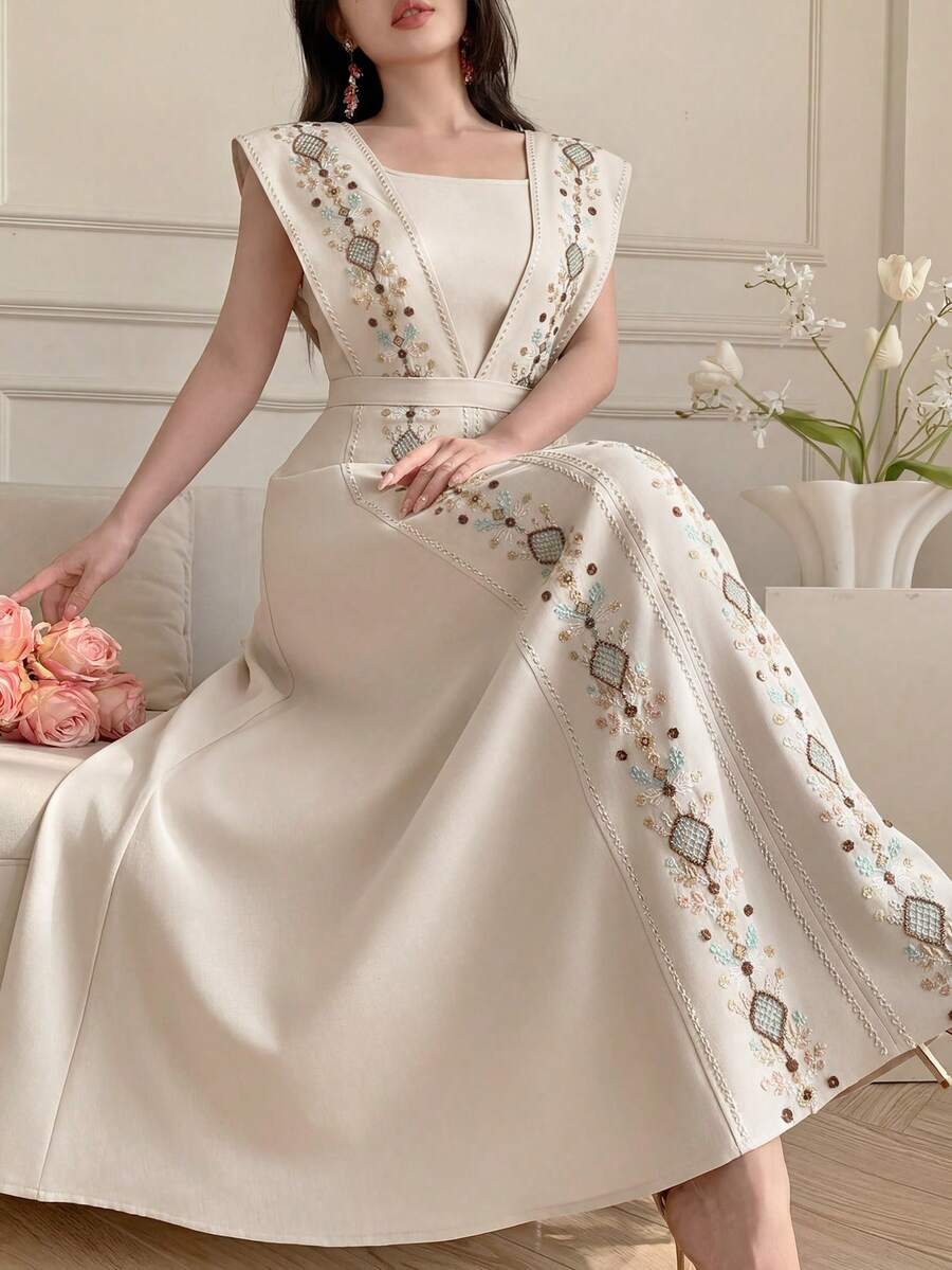 Celisse Robe longue élégante pour femme avec ceinture enveloppante 2 en 1 brodée de sequins - Nude - Voir 1