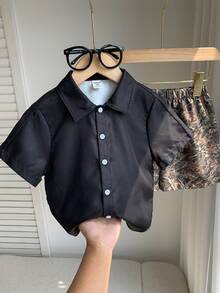 SHEIN Conjunto de 2 piezas para niños pequeños, camiseta de manga corta negra con estampado de letras, top tejido de estilo cargo, pantalones cortos cómodos, casuales y versátiles, adecuados para interiores, exteriores, uso diario, deportes, juegos, fiestas, fotografía, vacaciones y días festivos - Multicolor - Ver 5