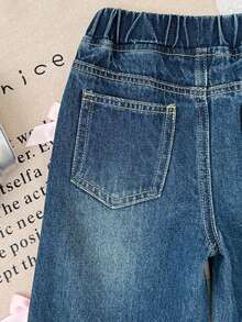 SHEIN Süße & niedliche lässige lockere gerade geschnittene gewaschene Denim-Jeans mit 3D-rosa Schleife & asymmetrischem Saumdesign, vielseitig für den täglichen Gebrauch, Schule, Campus, Universität - Mittele Waschung - Übersicht 5