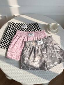 SHEIN EZwear 3件組舒適女款短款休閒短褲，梭織布料，適合日常穿著，迷彩印花短褲套裝 - 彩色 - 查看 4