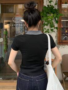 DAZY 女士夏季翻领撞色短袖修身休闲T恤 - 黑色 - 查看 3