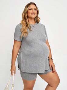 Plussiva Plus Size Maternity Solid Color Short Sleeve Side Slit T-Shirt And Adjustable Waist Shorts 2-Piece Set - Grey - View 5