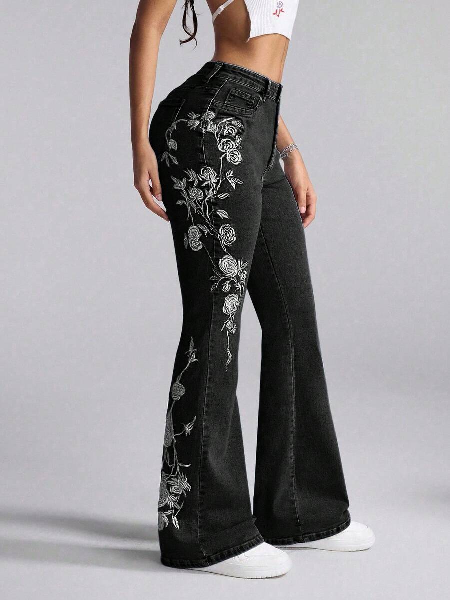 SHEIN ICON 大尺碼女款花卉印花口袋喇叭休閒牛仔褲 - 黑色 - 查看 1