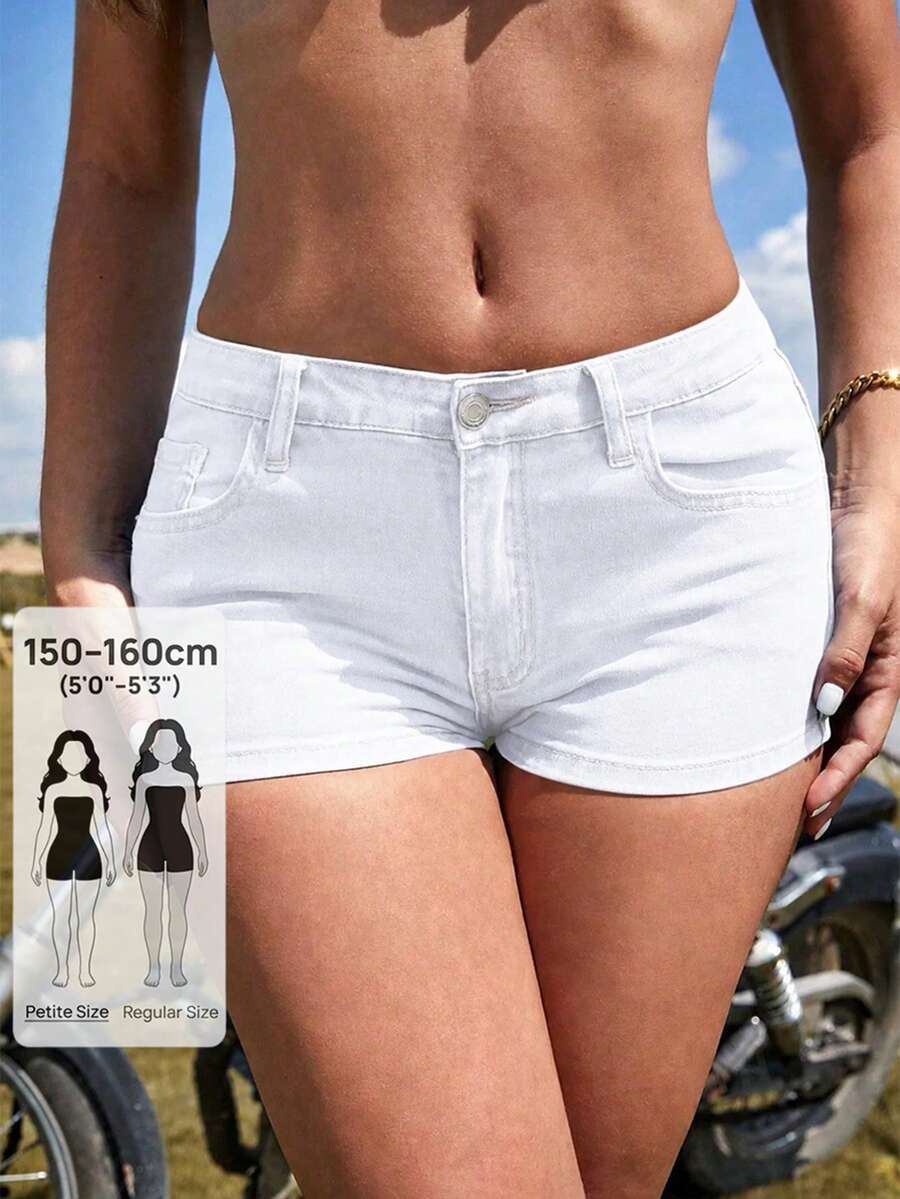 SHEIN PETITE 女款修身休閒百搭牛仔短褲,附口袋 - 白色 - 查看 1