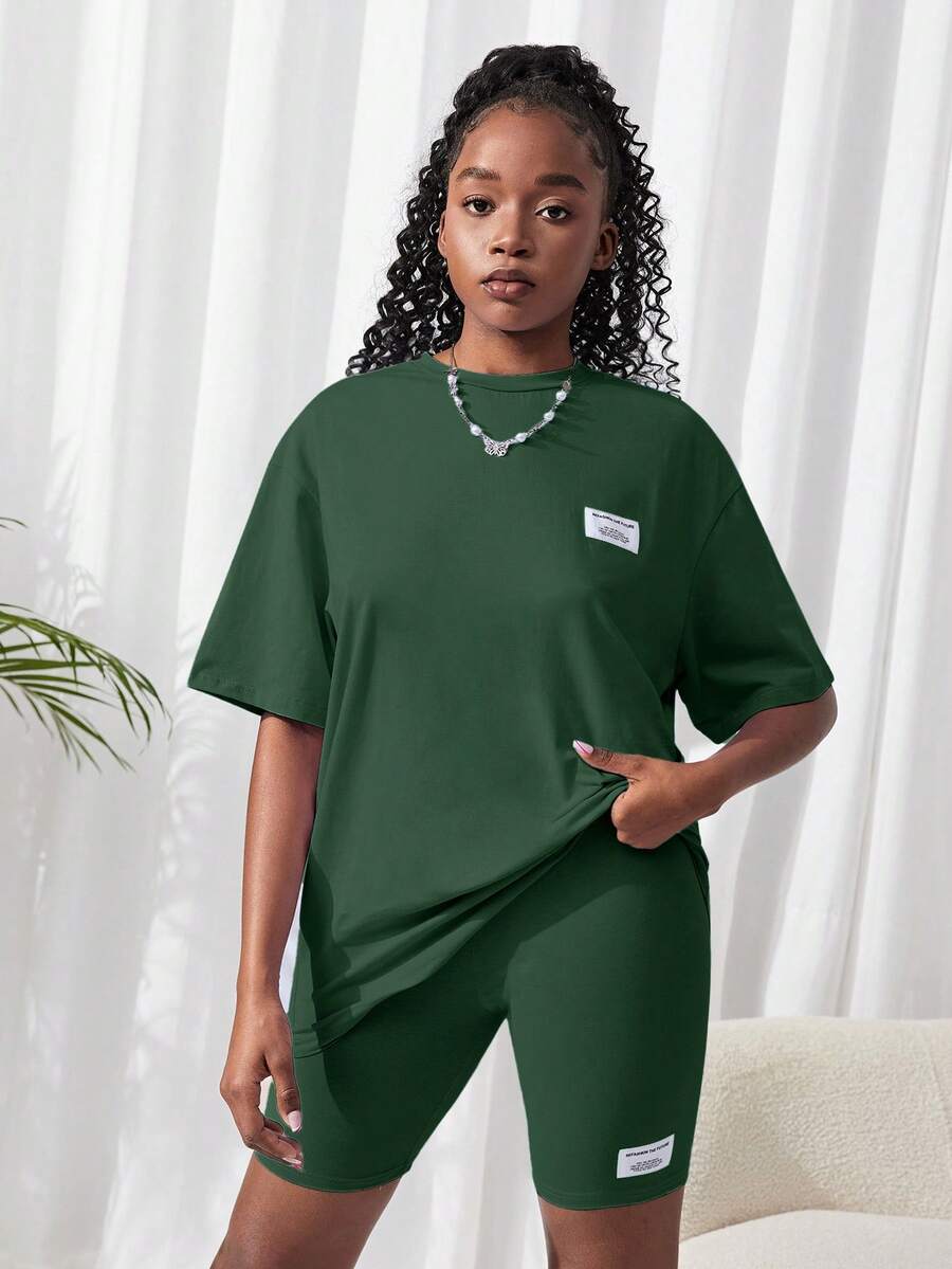 SHEIN 青少年女孩針織純色Logo T恤與短褲2件套 綠色 - 綠色 - 查看 1