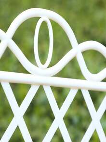 10 Plastic Decorative Garden Boundary Fence, Removable Outdoor Patio Plant Fence, Lawn Edge Barrier - Weatherproof Outdoor Privacy Screen Suitable For Lawns, Flower Beds, And Patios. Sturdy Construction, - White - View 8