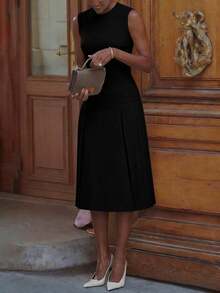 Balvessa Women's Solid Color Round Neck Sleeveless Fitted Elegant Midi Dress - Black - View 3