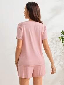 SHEIN 孕婦純色圓領短袖T恤與可調腰圍短褲休閒兩件套 - 藕粉色 - 查看 2