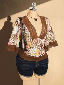 SHEIN ICON Plus Size Y2K Vintage Sexy Leopard Print V-Neck Lace Patchwork Flare Sleeve Top - Brown - View 5