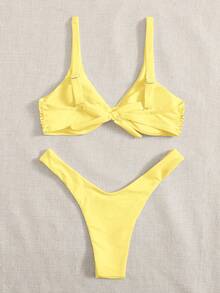 Swim Basics Conjunto de traje de baño de dos piezas para mujer con top de tirantes de unicolor con nudo y Bottom de bikini triangular - Amarillo - Ver 2