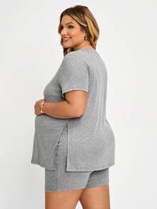 Plussiva Plus Size Maternity Solid Color Short Sleeve Side Slit T-Shirt And Adjustable Waist Shorts 2-Piece Set - Grey - View 2