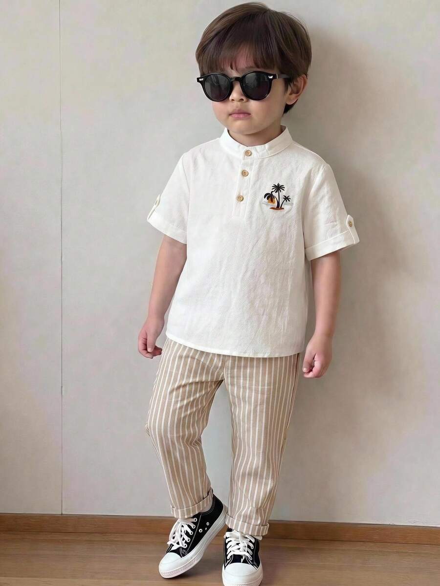 SHEIN 幼童男嬰夏季棉麻短袖套裝,立領椰子樹印花上衣 + 條紋休閒長褲,透氣度假風 2 件式嬰兒套裝 - 彩色 - 查看 1