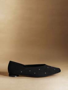 Rosivie Women's Black Rivet Accent Low Heel Shoes - Black - View 3