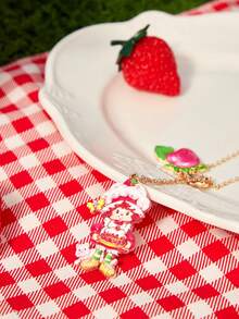 Strawberry Shortcake X SHEIN 1PC New Creative Cartoon Doll Pattern Pendant Exquisite Necklace, Cute, Casual, Can Also Be Used As Accessories, Suitable For Various Parties, Concert - Gold - View 5