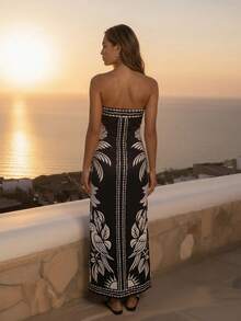 CAJUNI Elegant Strapless Maxi Dress, Form-Fitting, Black And White Tropical Print. - Black and White - View 2