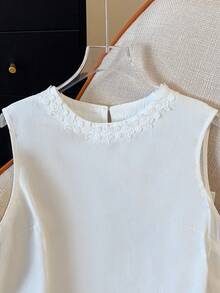 GlowEve Lace Patchwork Sleeveless Round Neck Blouse For Women, Vacation - White - View 3
