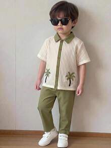 SHEIN 2pcs/Set Setelan Anak Laki-Laki Musim Panas Kemeja Lengan Pendek & Celana Panjang Hijau, Pakaian Liburan, Setelan Musim Panas, Setelan Anak Laki-Laki, Setelan Liburan, Setelan Hijau - MultiWarna - View 1