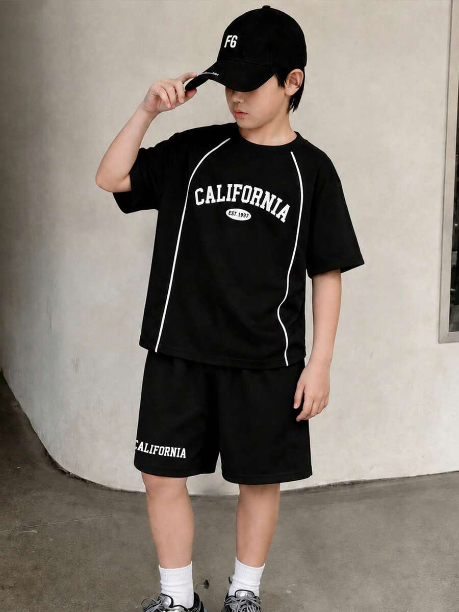 SHEIN 2件組 青少年男孩簡約時尚白色飾邊圓領針織套頭T恤與短褲套裝,舒適面料,時尚版型,春夏新款,適合多季節與多場合,休閒運動度假風 - 黑色 - 查看 1