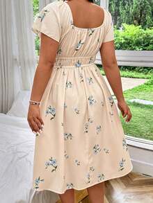 SHEIN MOOSTA Gaun Liburan Kasual Motif Bunga Ukuran Besar - Khaki - View 2