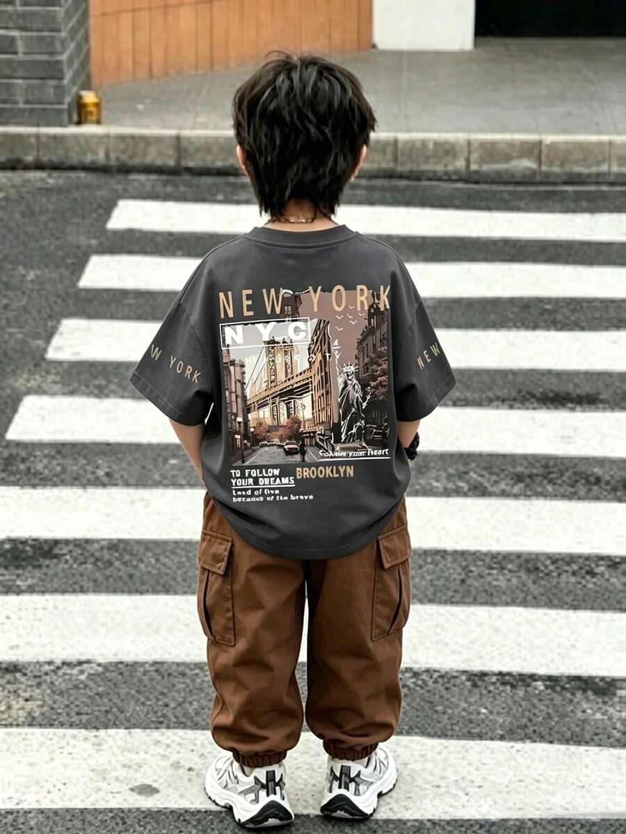 小男孩時尚圓領短袖T恤與長褲套裝,印花時尚字母圖案設計,適合假期聚會與派對,春夏秋季,舒適休閒,小男孩夏季首選,時尚休閒兩件套,春夏秋街頭穿搭,外出休閒套裝,返校聚會 - 彩色 - 查看 1