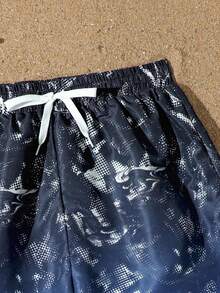 SHEIN Shorts de baño con estampado degradado de color para adolescentes - Azul Marino - Ver 3