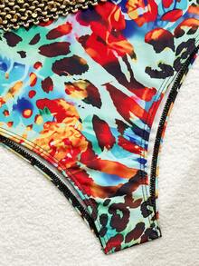 SHEIN Swim 女款夏季海灘花卉印花鏈條連接聚攏比基尼套裝泳衣 - 彩色 - 查看 5