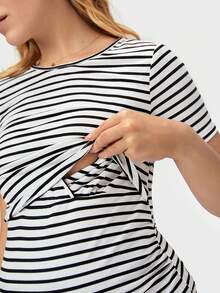SHEIN Maternidad Camiseta de rayas bajo curvo amamantamiento - Blanco y Negro - Ver 7