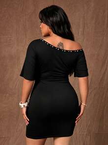 Rustia Plus Size Solid Color One Shoulder Short Sleeve Waist-Cinching Fashion Shaping Dress - Black - View 2