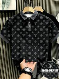 Manfinity Hypemode Top Polo Vintage Americana com Estampa de Letra Monograma de Estrela em Denim Falso, Top de Denim Falso Luxuosa com Efeito Desgastado, Camiseta Estampada Masculina e Feminina, Top Casual de Verão para Férias com Manga Curta