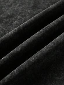 ROMWE MEN Kaos Subkultur Pria Estetika Gelap dengan Motif Kaki Seribu - Hitam - View 7