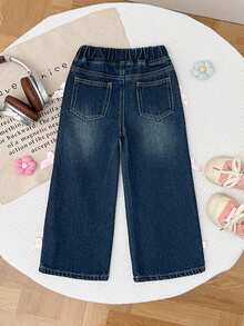 SHEIN Süße & niedliche lässige lockere gerade geschnittene gewaschene Denim-Jeans mit 3D-rosa Schleife & asymmetrischem Saumdesign, vielseitig für den täglichen Gebrauch, Schule, Campus, Universität - Mittele Waschung - Übersicht 3