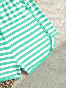 SHEIN Baju Renang Terusan Model Halter Neck Motif Garis-garis untuk Remaja Perempuan, Terdiri dari Crop Top dan Celana Pendek, Set 2 Potong, Musim Panas - Hijau - View 3