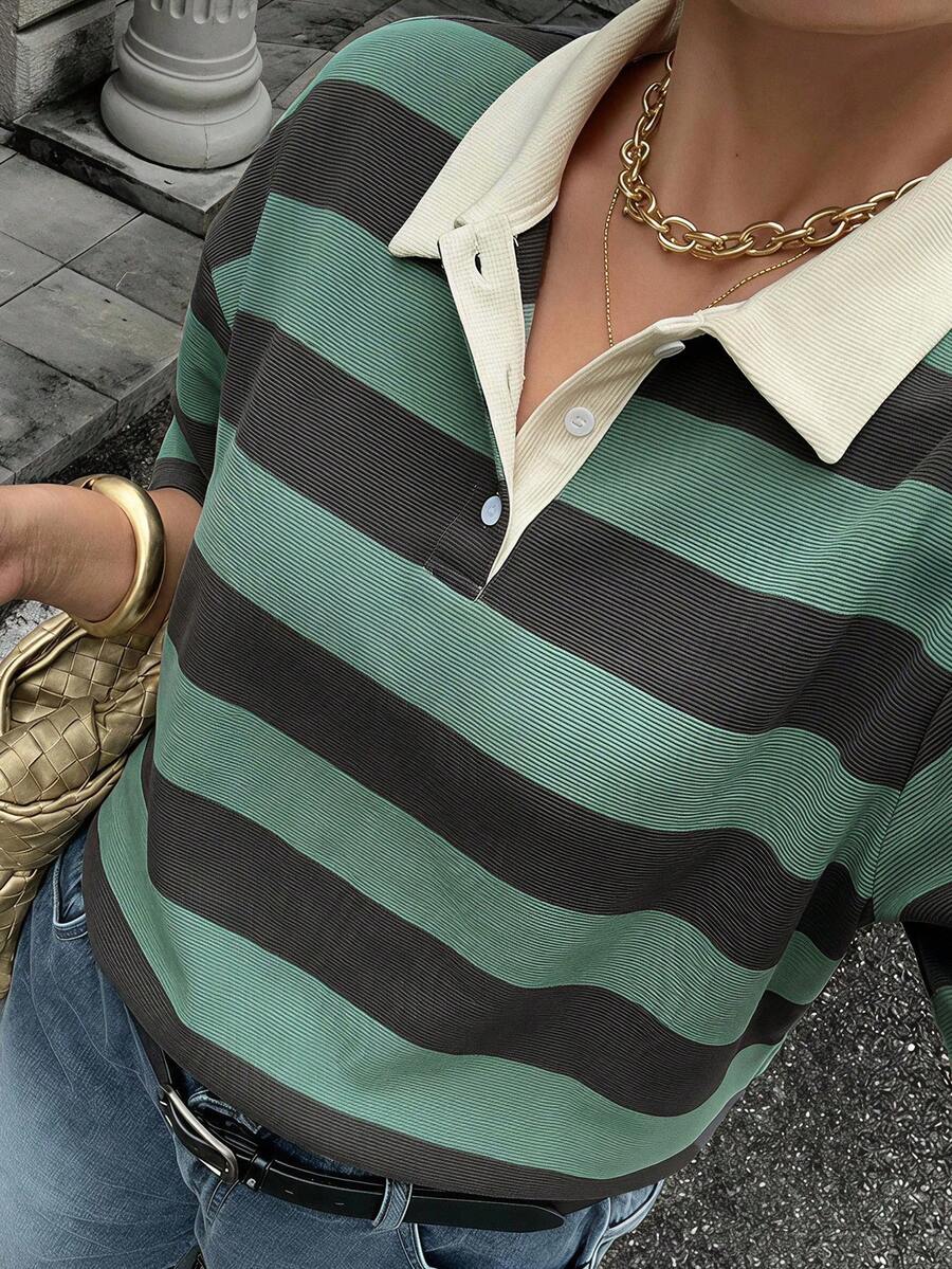 Dazy Plus 大碼女款拼色拼接條紋寬鬆 Polo 領中袖休閒夏季 T 恤 - 軍綠色 - 查看 1