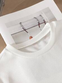 Boys' Summer Waffle Stripe Short Sleeve T-Shirt & Shorts 2-Piece Set, Designed For Active Boys, Made Of Premium Waffle Fabric, Gentle On Delicate Skin, Unique Waffle Texture Adds Fashionable Touch, Simple Round Neck Design For Easy Wear, Colorful Stripe Pattern On Chest Full Of Vitality - White - View 5