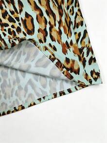 SHEIN LUNE Set 2 Potong Wanita Kasual Tropis untuk Liburan Pantai Musim Panas, Blus Tanpa Lengan Sifon Transparan Motif Macan Tutul dan Celana Kaki Lebar Warna Hijau Muda Mint - Mint Green - View 8