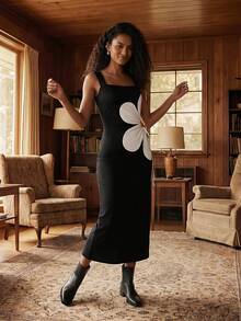 CAJUNI Summer Elegant Contrast Color Floral Print Hollow Out Bodycon Dress - Black and White - View 3
