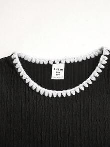 SHEIN 少女花卉裝飾修身圓領花瓣造型洋裝，母親節穿搭、畢業季、母女套裝 - 黑色 - 查看 5