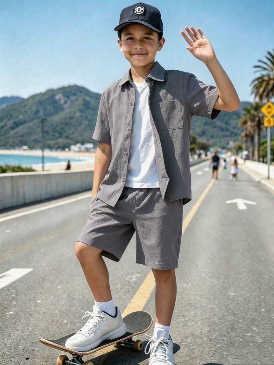 SHEIN 青少年男孩純色短袖口袋襯衫與短褲休閒兩件套 - 灰色 - 查看 1